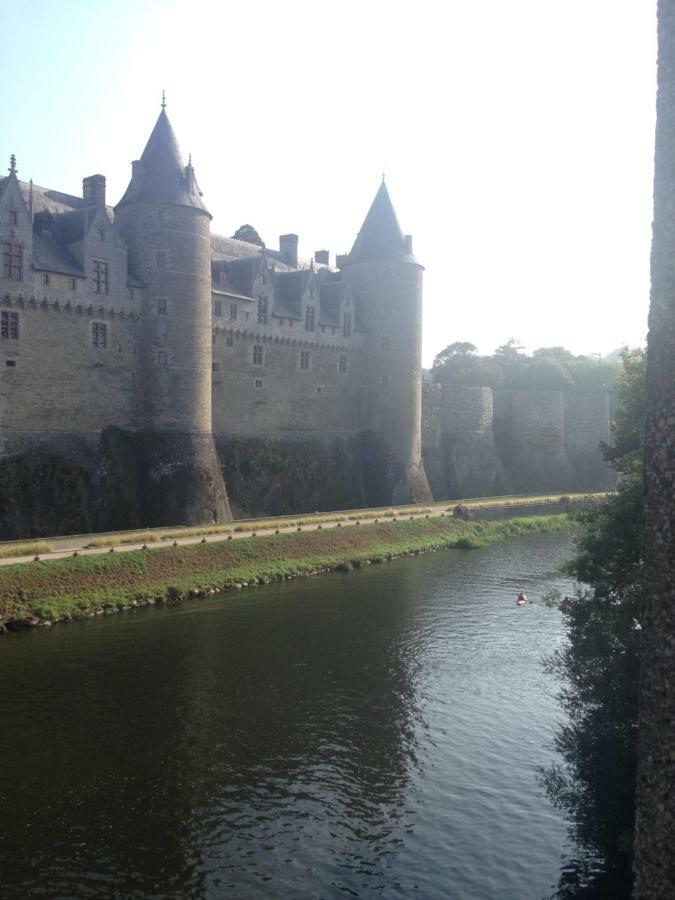 La Ville De Mainguy ジョスラン エクステリア 写真